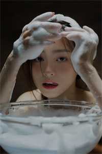 女主叫秦初
