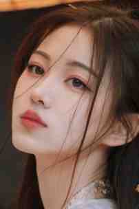 女主角叫颜花溪